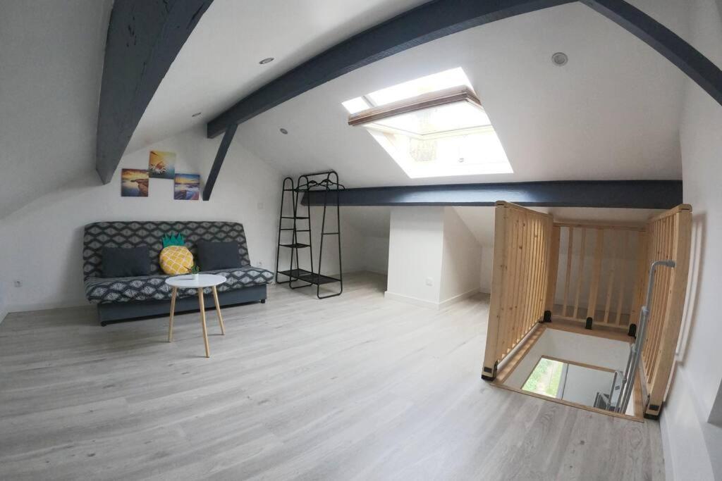 Atypique T1 Duplex - Wifi .Parking .Proche .Gare Apartment Сен-Кантен Екстериор снимка